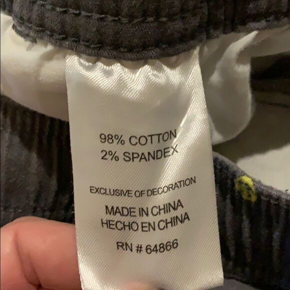 Men’s happy face emoji shorts. Modern culture - Picture 8 of 11